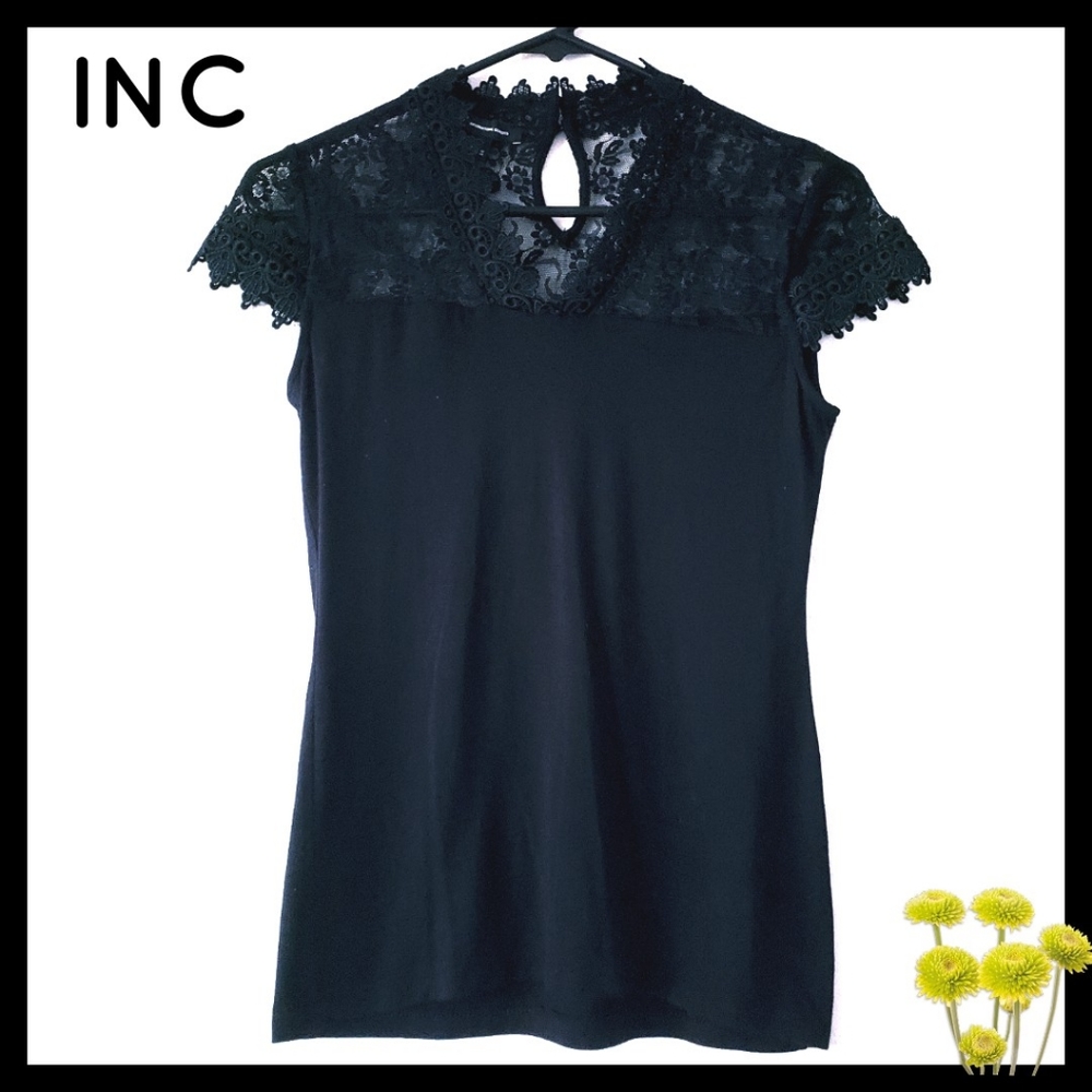 ♥️ INC:Size: PS/ Black lace 'V' neck top